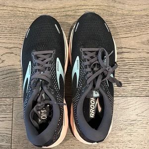 ANOTHER Brooks Running Shoes size 7.5. Super cute and worn in the house once.